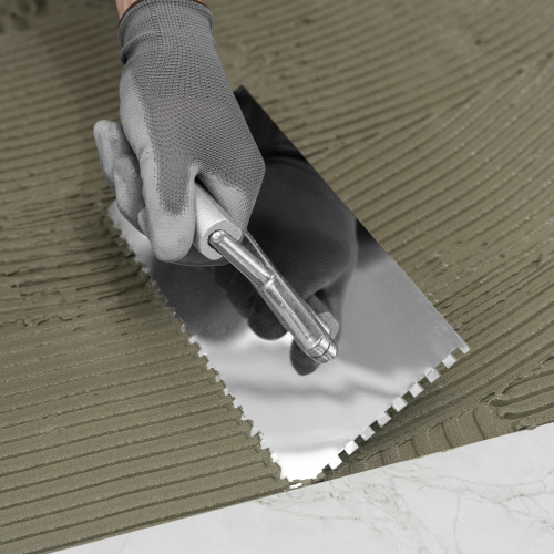 Гладилка из нержавеющей стали, 280 х 130 мм, деревянная ручка, зуб 6 х 6 мм Matrix по ценам производителя в Челябинске с доставкой по всей России