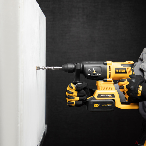 Бур по бетону, двойная спираль, три пылеотводящие кромки, 16 x 160 мм DENZEL по ценам производителя в Челябинске с доставкой по всей России