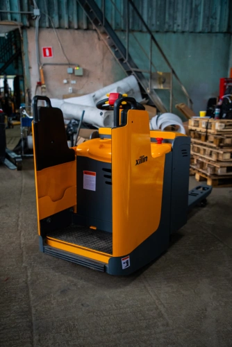 Тележка электрическая 2000 кг 1150 мм XILIN CBD20L с закрытой платформой 24/280 В/Ач по ценам производителя в Челябинске с доставкой по всей России