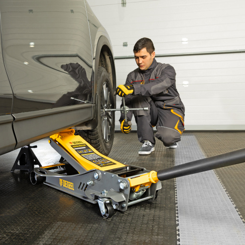 Домкрат гидравлический подкатной, 3,8 т, 110-580 мм, быстрый подъем, низкий подхват, проф. Denzel по ценам производителя в Челябинске с доставкой по всей России