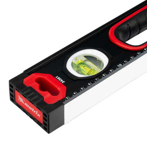 Уровень алюминиевый, усиленный, фрезерованный, 3 глазка, двухкомпонентные рукоятки, 600 мм Matrix по ценам производителя в Челябинске с доставкой по всей России