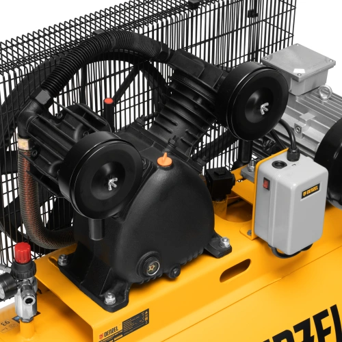 Компрессор воздушный рем. привод BCV 4000-T/200, 4,0 кВт, 200 литров, 690 л/мин Denzel по ценам производителя в Челябинске с доставкой по всей России