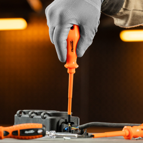 Набор отверток, PH, SL-5 шт, диэлектрические 2 шт, пробник на 220 В-1 шт, 8 шт Sparta по ценам производителя в Челябинске с доставкой по всей России