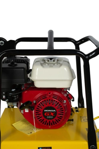 Виброплита 95 кг, 20кН (Honda) без бака TOR C-100 купить в Москве с доставкой по всей России | ProtosMarket.ru