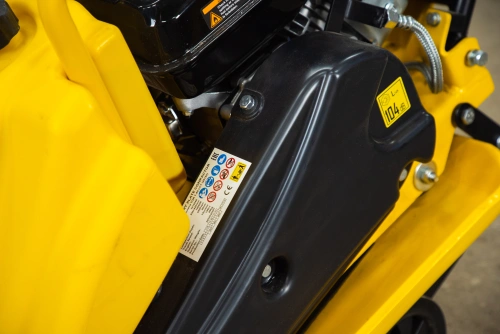 Виброплита 85 кг, 13кН (LCT) бак, коврик, колесный комплект TOR T-80 по ценам производителя в Челябинске с доставкой по всей России