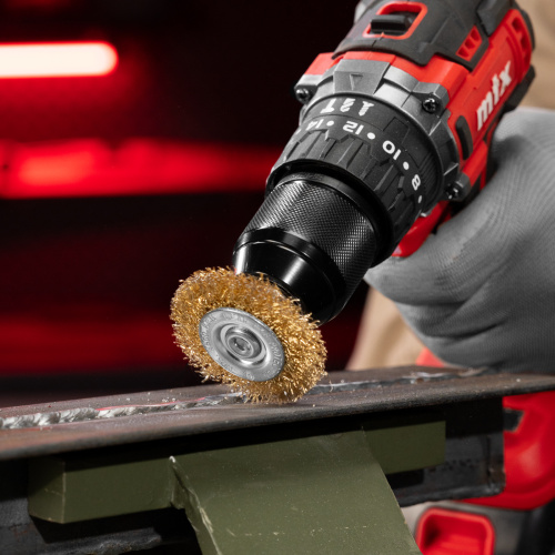 Щетка для дрели, 50 мм, плоская со шпилькой, латунированная витая проволока Matrix по ценам производителя в Челябинске с доставкой по всей России