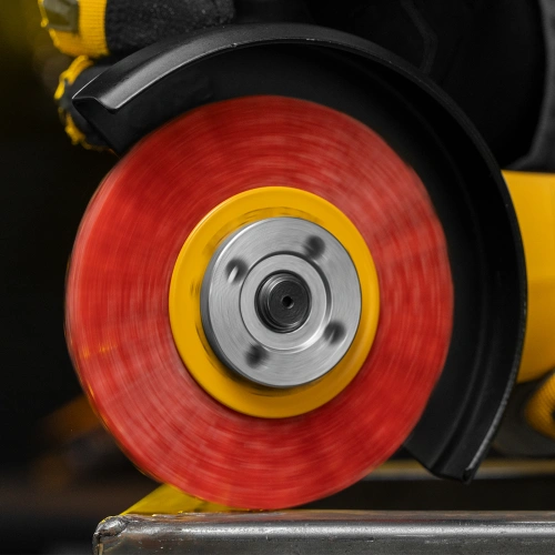 Щетка для УШМ, 100 мм, Плоская, нейлоновая щетина, посадка 22,2 мм Denzel по ценам производителя в Челябинске с доставкой по всей России