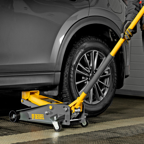 Домкрат гидравлический подкатной 3 т, с фиксатором, быстрый подъем, 135-480 мм, профессиональный Denzel по ценам производителя в Челябинске с доставкой по всей России