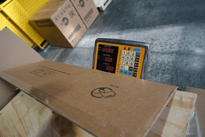 Генератор дизельный 7,0 кВт 220В с электростартером и колесами TOR KM7000D по ценам производителя в Челябинске с доставкой по всей России