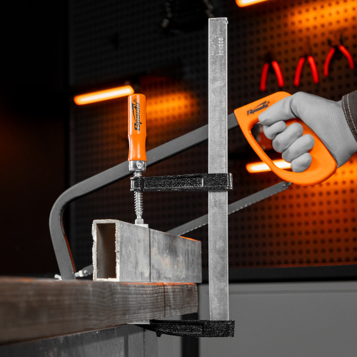 Струбцина F-образная, 300 х 120 мм Sparta по ценам производителя в Челябинске с доставкой по всей России