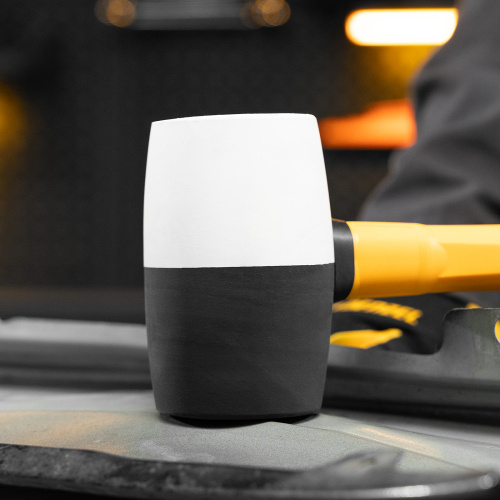 Киянка резиновая, 680 г, черно-белая, фибергласовая рукоятка c TPR покрытием Denzel по ценам производителя в Челябинске с доставкой по всей России