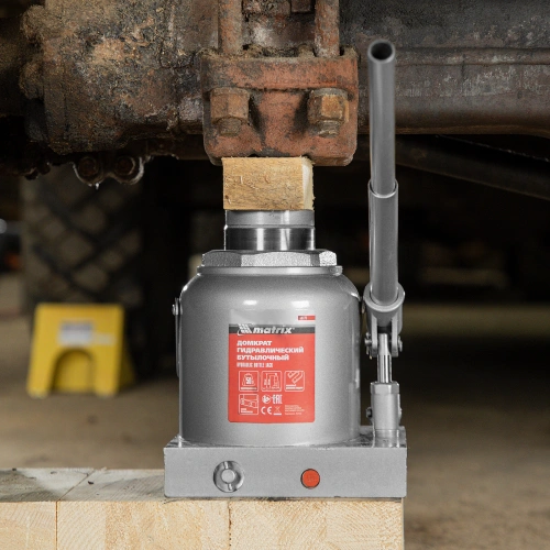 Домкрат гидравлический бутылочный, 50 т, h подъема 236-356 мм Matrix по ценам производителя в Челябинске с доставкой по всей России