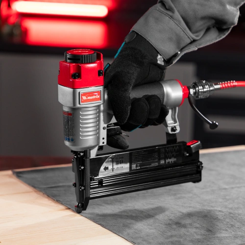 Нейлер-степлер пневматический 3 в 1, с регулировкой глубины забивания, гвозди 18GA, гвозди 16GA, скобы 18 GA Matrix по ценам производителя в Челябинске с доставкой по всей России