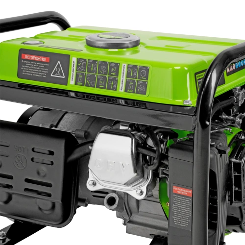 Генератор бензиновый БС-1200, 1 кВт, 230 В, четырехтактный, 5.5 л, ручной стартер Сибртех по ценам производителя в Челябинске с доставкой по всей России