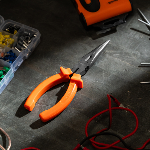 Длинногубцы прямые Classic, 160 мм, шлифованные, пластмассовые рукоятки Sparta по ценам производителя в Челябинске с доставкой по всей России