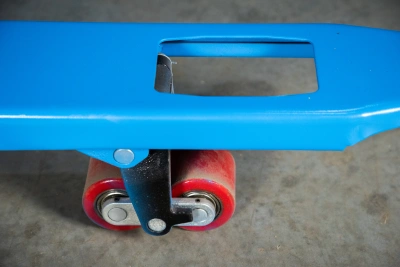 Тележка гидравлическая широковильная 2500 кг 1220х685 мм полиуретановые колеса TOR RHP по ценам производителя в Челябинске с доставкой по всей России