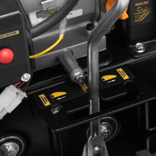 Бензиновая снегоуборочная машина SBM 610DT PRO, 212cc, гусеницы, эл.старт, блок. дифф. Denzel по ценам производителя в Челябинске с доставкой по всей России