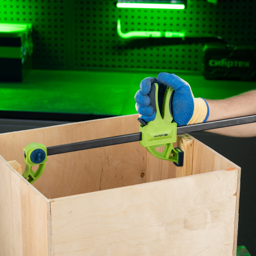 Струбцина F-образная, быстрозажимная, 900 х 70 х 1130 мм, пластиковый корпус, фиксатор, двухкомпонентная рукоятка Сибртех по ценам производителя в Челябинске с доставкой по всей России