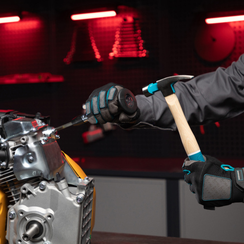 Отвертка ударно-поворотная 1/2, набор бит, 6 шт, черная ручка Профи, пластиковый бокс Matrix по ценам производителя в Челябинске с доставкой по всей России