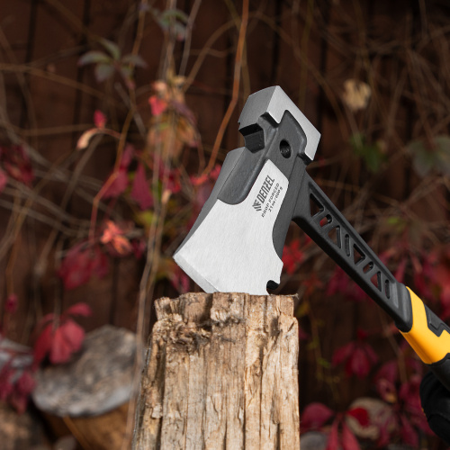 Топор цельнокованый 600 г, двухкомпонентная обрезиненная рукоятка Denzel по ценам производителя в Челябинске с доставкой по всей России