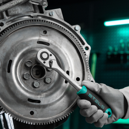 Набор инструментов, 1/2", 1/4", CrV, пластиковый кейс 94 предмета Stels по ценам производителя в Челябинске с доставкой по всей России