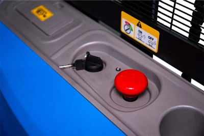 Штабелер самоходный 1,5 т 2,0 м TOR WS15H-2000SC PRO 24/105 В/Ач контр. скорости подъема по ценам производителя в Челябинске с доставкой по всей России