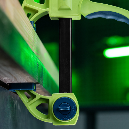 Струбцина F-образная, быстрозажимная, 200 х 70 х 420 мм, пластиковый корпус, фиксатор, двухкомпонентная рукоятка Сибртех по ценам производителя в Челябинске с доставкой по всей России