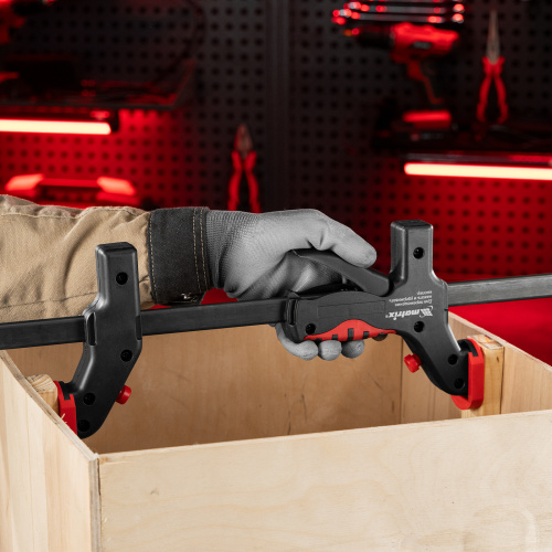 Струбцина универсальная F-образная, 760 х 1065 х 90 мм, пластмассовый корпус Matrix по ценам производителя в Челябинске с доставкой по всей России