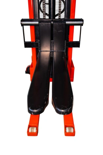 Штабелер гидравлический 2,0 т 3,0 м TOR CTY-EH с раздвижными вилами по ценам производителя в Челябинске с доставкой по всей России