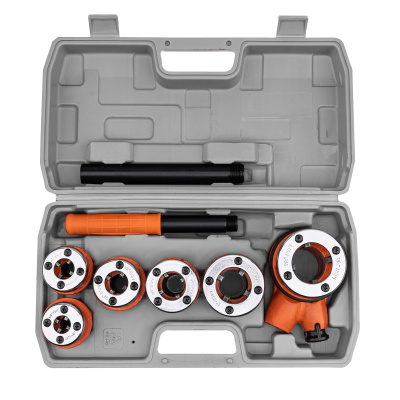 Набор клуппов 1/4-3/8-1/2-3/4-1-1.25", плашкодержатель с трещоткой, 9 предметов Sparta по ценам производителя в Челябинске с доставкой по всей России