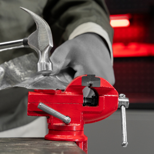 Тиски слесарные, 50 мм, настольные, поворотные, c наковальней MTX по ценам производителя в Челябинске с доставкой по всей России