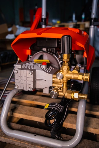 Мойка высокого давления с пистолетом 175 бар 3 кВт 220В  TOR EW 175-15 по ценам производителя в Челябинске с доставкой по всей России