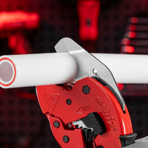 Ножницы для резки изделий из ПВХ, D до 42 мм, обрезиненная опорная рукоятка, порошковое покрытие рукояток Matrix по ценам производителя в Челябинске с доставкой по всей России