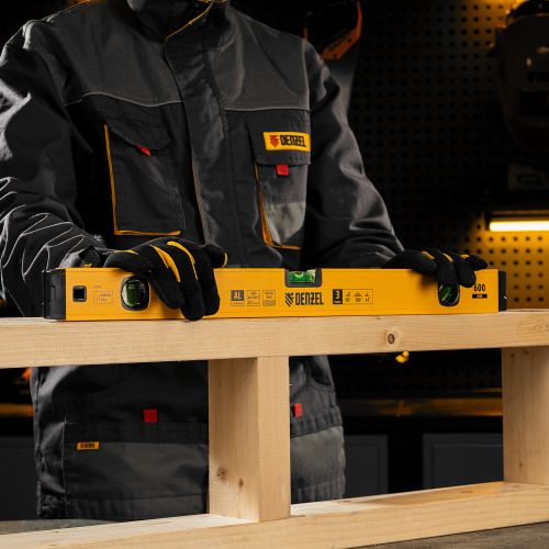 Уровень алюминиевый, магнит, фрезерованный, 3 глазка (1 зеркал.) 0,5 мм/м, 600 мм Denzel по ценам производителя в Челябинске с доставкой по всей России