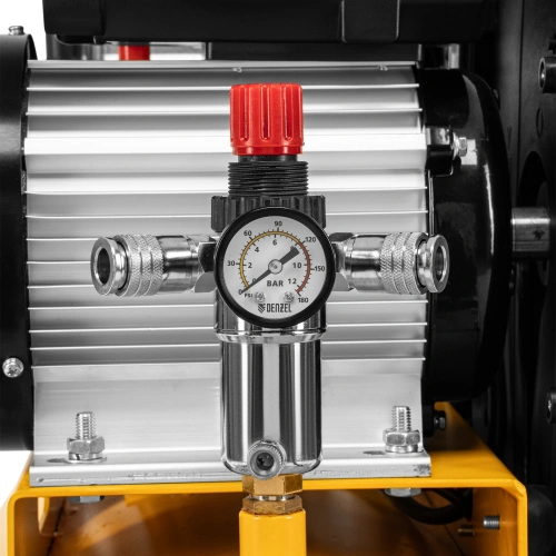 Компрессор воздушный рем. привод BCI 2200/100, 2,2 кВт, 100 литров, 420 л/мин Denzel по ценам производителя в Челябинске с доставкой по всей России