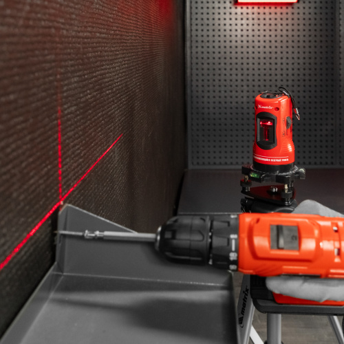 Лазерный уровень самовыравнивающийся, 150 мм, штатив 1150 мм, набор в пластиковом кейсе Matrix по ценам производителя в Челябинске с доставкой по всей России