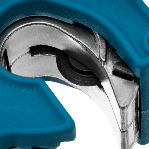 Труборез ладонный "Piranha", 16 мм, 1/2, автоматическая регулировка зажима трубы, трещотка с храповым механизмом, отверстие 1/4 Gross по ценам производителя в Челябинске с доставкой по всей России