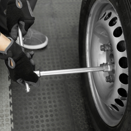 Набор слесарно-шоферского инструмента "Универсал-2", пластиковый бокс (НИЗ) по ценам производителя в Челябинске с доставкой по всей России