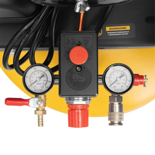 Компрессор воздушный BCV2200/100V, ременный привод , 2.3 кВт, 100 литров, 440 л/мин Denzel по ценам производителя в Челябинске с доставкой по всей России