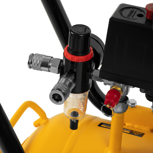 Компрессор безмасляный, малошумный DLS 2200/50, 2200 Вт, 2x1100, 50 л, 380 л/мин Denzel по ценам производителя в Челябинске с доставкой по всей России