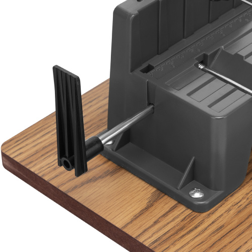 Стусло прецизионное, двухплоскостное, пила 600 мм, две прижимные струбцины, ограничительный упор Gross по ценам производителя в Челябинске с доставкой по всей России