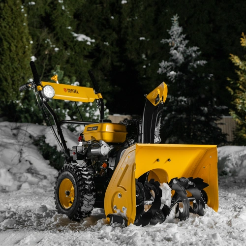 Бензиновая снегоуборочная машина SB 560 LP, 212 cc, электростартер, фара Denzel по ценам производителя в Челябинске с доставкой по всей России