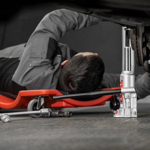 Домкрат гидравлический бутылочный, 4 т, высота подъема 194-372 мм, в пластиковый кейсе Matrix по ценам производителя в Челябинске с доставкой по всей России