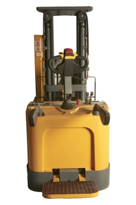 Штабелер самоходный 1,5 т 4,5 м XILIN CPD15R с наклоном мачты и противовесом 24/320 В/Ач по ценам производителя в Челябинске с доставкой по всей России