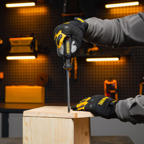 Отвертка PH3х150 мм, CrV, трехкомпонентная рукоятка Denzel по ценам производителя в Челябинске с доставкой по всей России