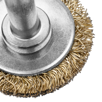 Щетка для дрели, 30 мм, плоская со шпилькой, латунированная витая проволока Matrix по ценам производителя в Челябинске с доставкой по всей России