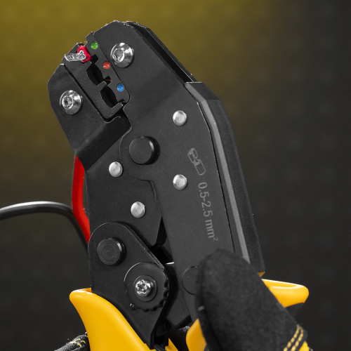 Клещи для обжима изолир. наконечников НКИ и НВИ, разъемов РПИ, гильз ГСИ, 0,5 - 2,5 мм2 Denzel по ценам производителя в Челябинске с доставкой по всей России