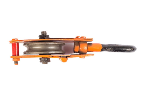 Блок монтажный однорольный с  ушком TOR 0,5 т с откидной щекой по ценам производителя в Челябинске с доставкой по всей России