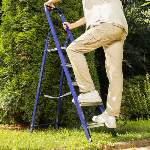 Стремянка, 5 ступеней, стальная, Сибртех по ценам производителя в Челябинске с доставкой по всей России